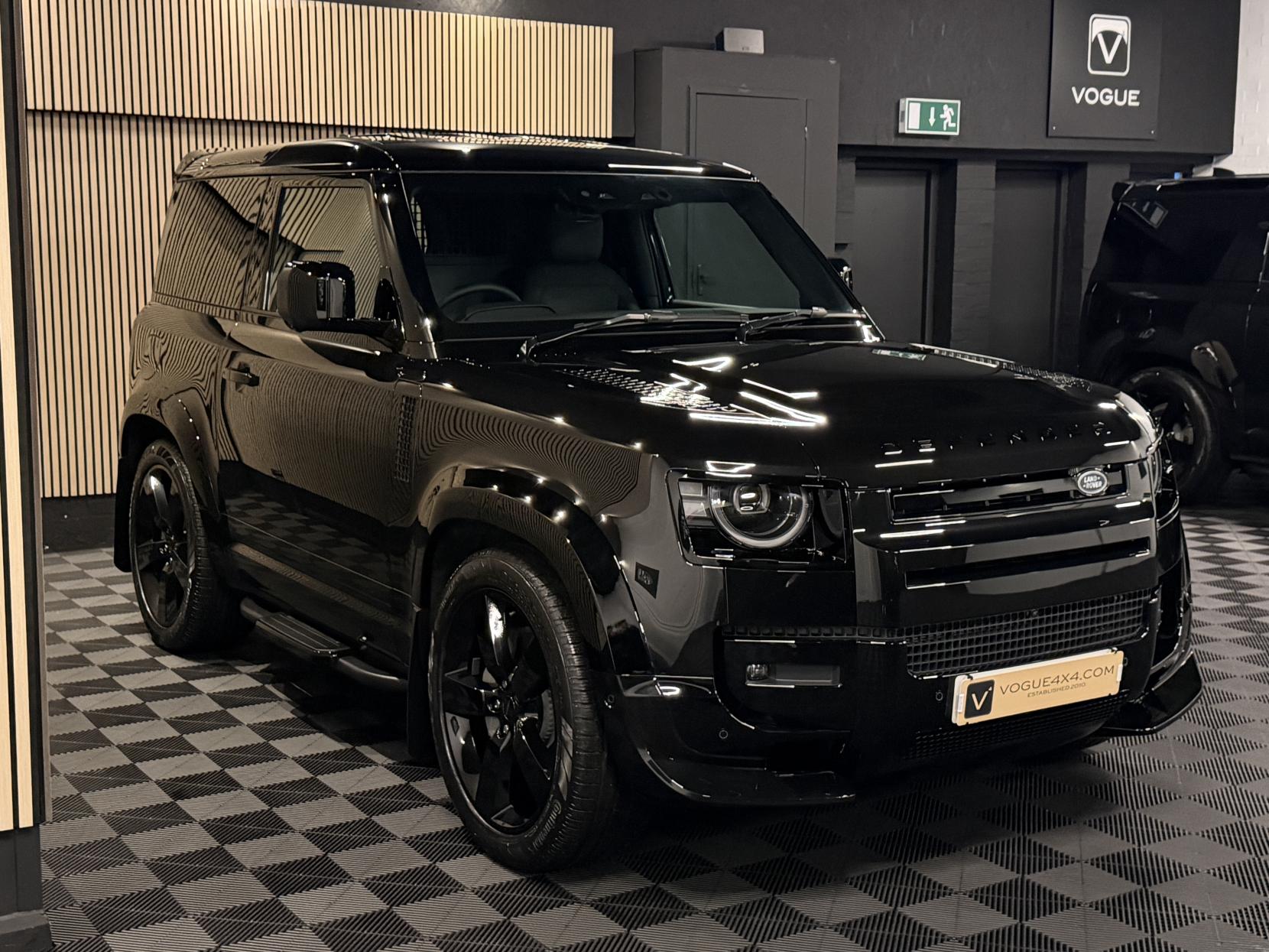 Land Rover Defender 90 3.0 D350 MHEV X-Dynamic HSE Hard Top SUV 3dr Diesel Auto 4WD SWB Euro 6 (s/s) (350 ps)