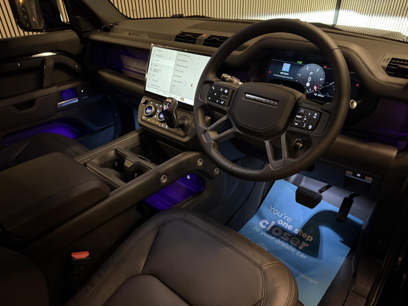 Land Rover Defender 90 3.0 D350 MHEV X-Dynamic HSE Hard Top SUV 3dr Diesel Auto 4WD SWB Euro 6 (s/s) (350 ps)