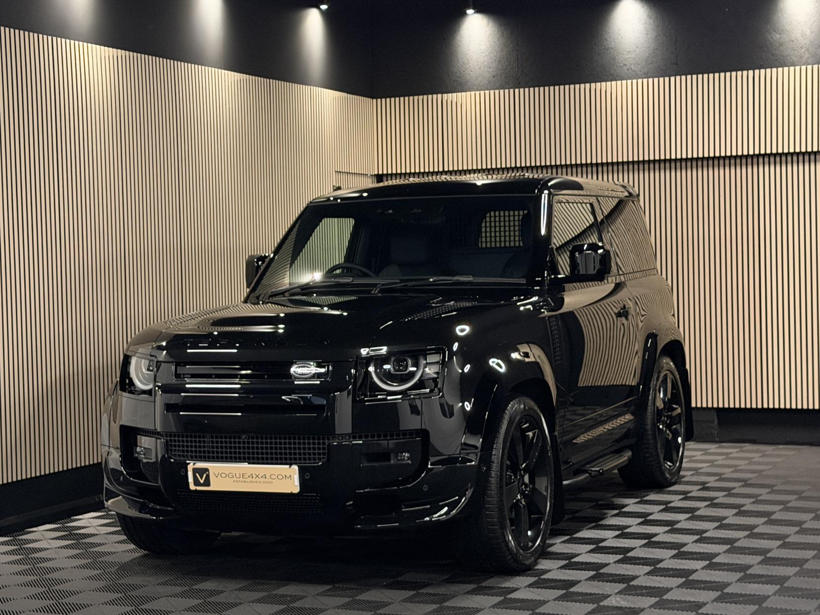 Land Rover Defender 90 3.0 D350 MHEV X-Dynamic HSE Hard Top SUV 3dr Diesel Auto 4WD SWB Euro 6 (s/s) (350 ps)