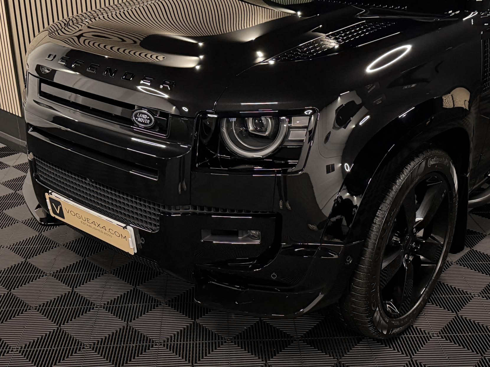 Land Rover Defender 90 3.0 D350 MHEV X-Dynamic HSE Hard Top SUV 3dr Diesel Auto 4WD SWB Euro 6 (s/s) (350 ps)