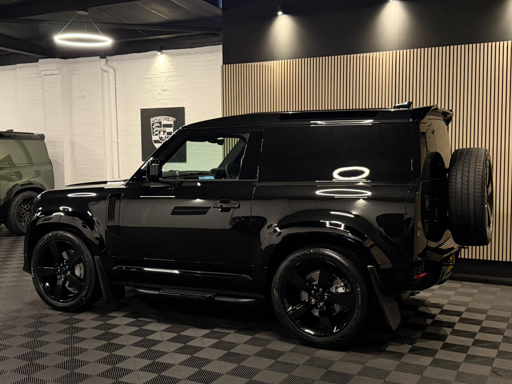 Land Rover Defender 90 3.0 D350 MHEV X-Dynamic HSE Hard Top SUV 3dr Diesel Auto 4WD SWB Euro 6 (s/s) (350 ps)