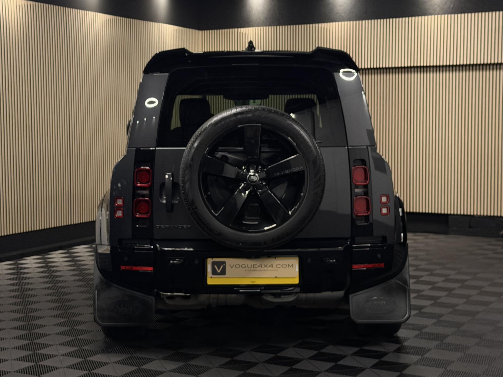 Land Rover Defender 110 3.0 D350 MHEV X-Dynamic HSE Hard Top SUV 5dr Diesel Auto 4WD MWB Euro 6 (s/s) (350 ps)