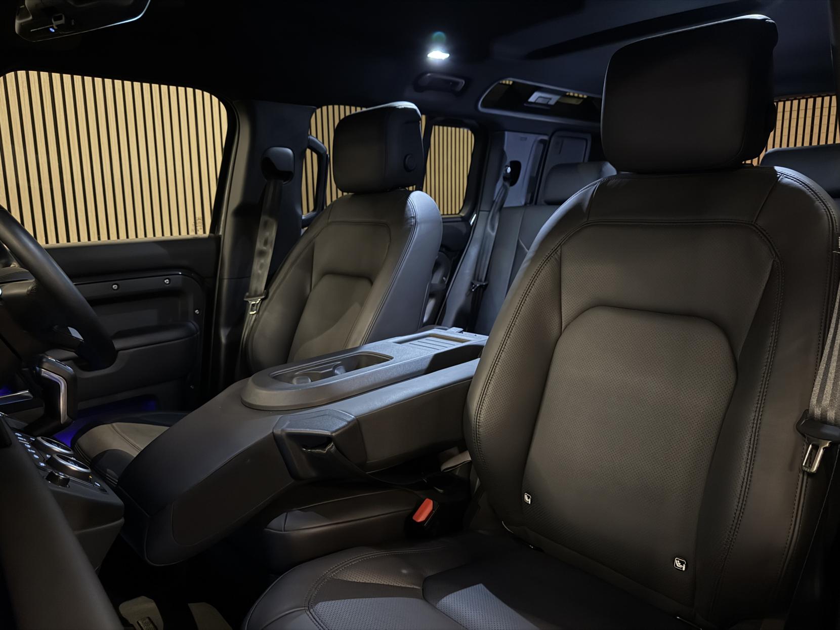 Land Rover Defender 110 3.0 D350 MHEV X-Dynamic HSE Hard Top SUV 5dr Diesel Auto 4WD MWB Euro 6 (s/s) (350 ps)