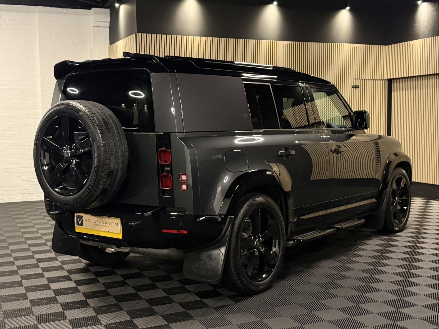 Land Rover Defender 110 3.0 D350 MHEV X-Dynamic HSE Hard Top SUV 5dr Diesel Auto 4WD MWB Euro 6 (s/s) (350 ps)