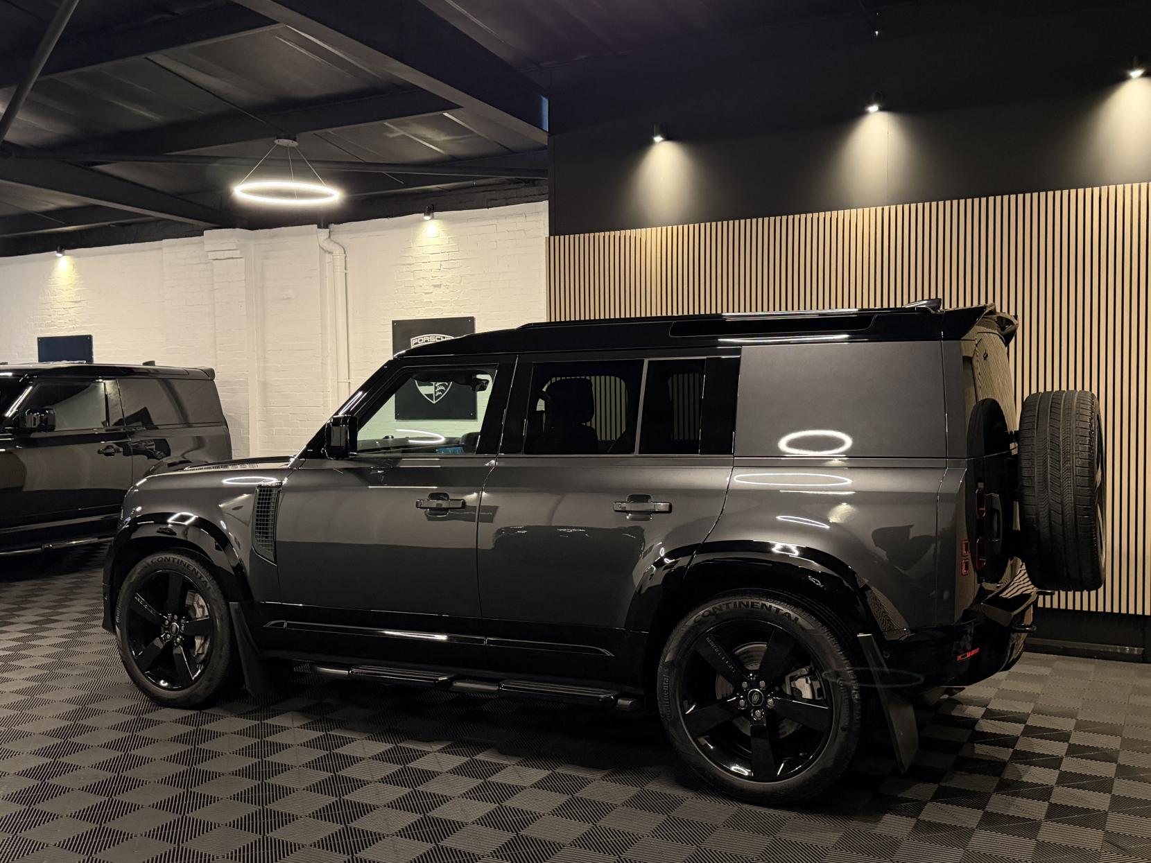 Land Rover Defender 110 3.0 D350 MHEV X-Dynamic HSE Hard Top SUV 5dr Diesel Auto 4WD MWB Euro 6 (s/s) (350 ps)