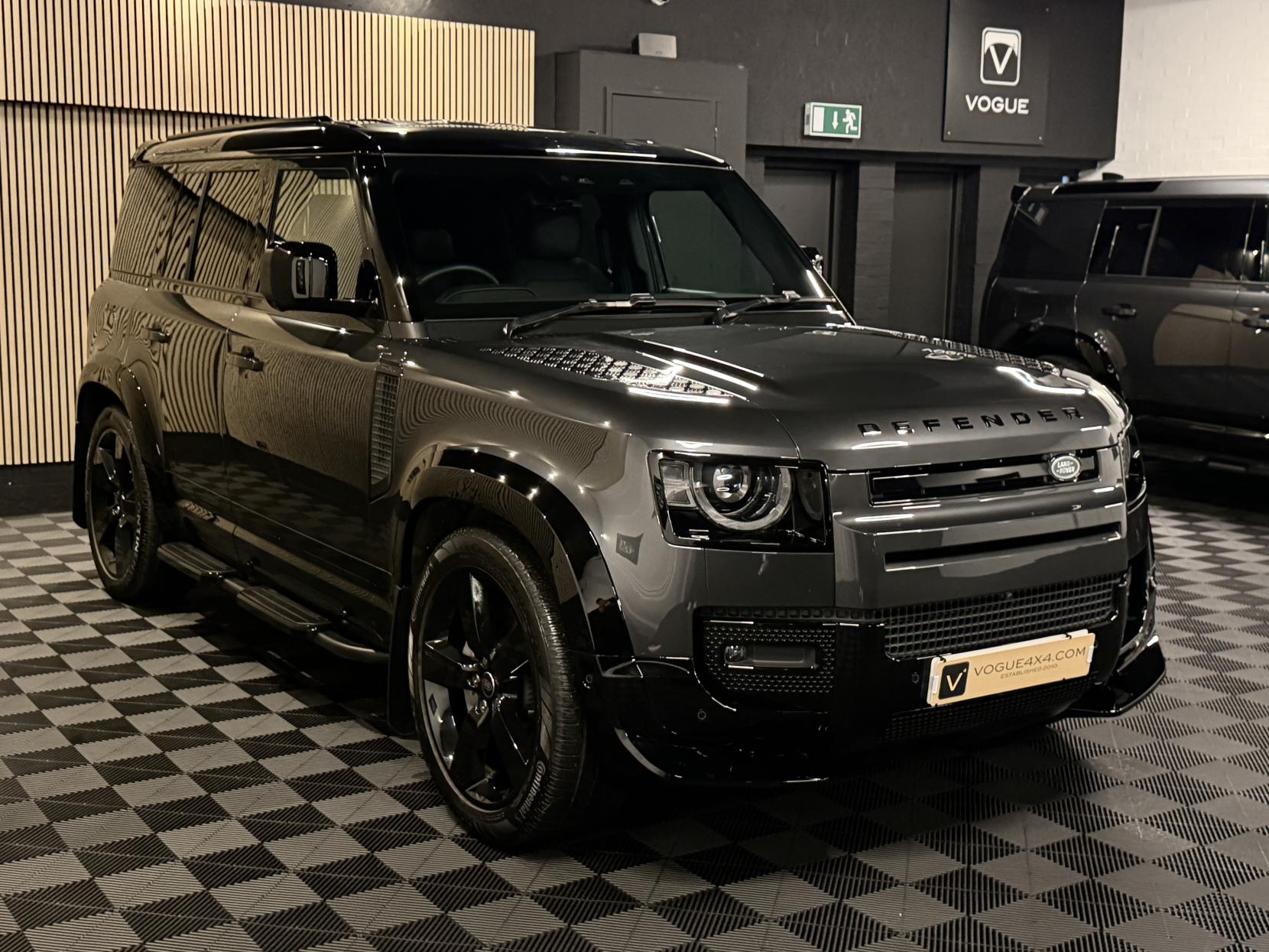 Land Rover Defender 110 3.0 D350 MHEV X-Dynamic HSE Hard Top SUV 5dr Diesel Auto 4WD MWB Euro 6 (s/s) (350 ps)