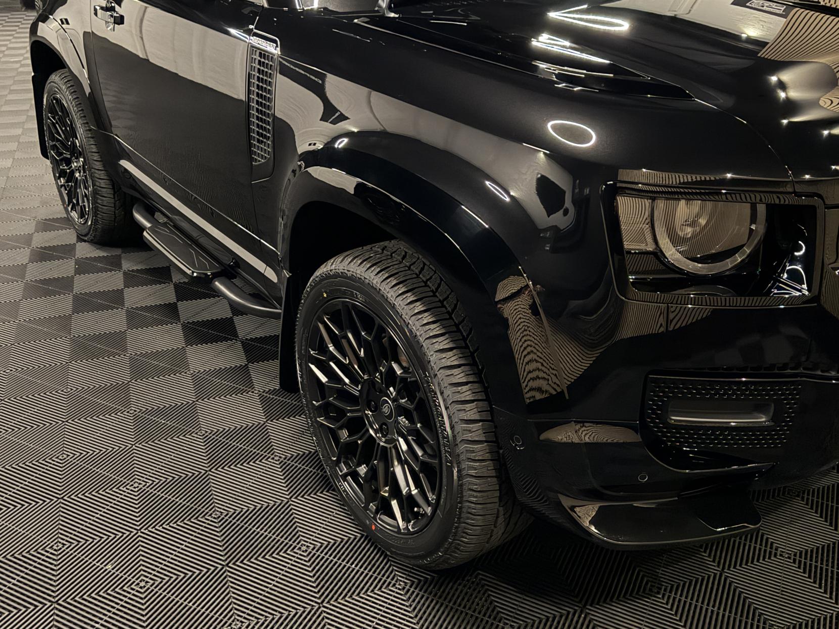 Land Rover Defender 90 3.0 D250 MHEV S Hard Top SUV 3dr Diesel Auto 4WD SWB Euro 6 (s/s) (249 ps)