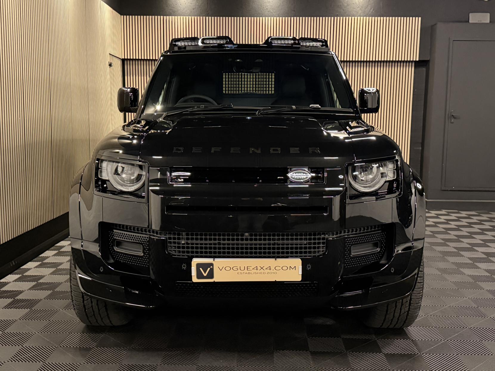 Land Rover Defender 90 3.0 D250 MHEV S Hard Top SUV 3dr Diesel Auto 4WD SWB Euro 6 (s/s) (249 ps)