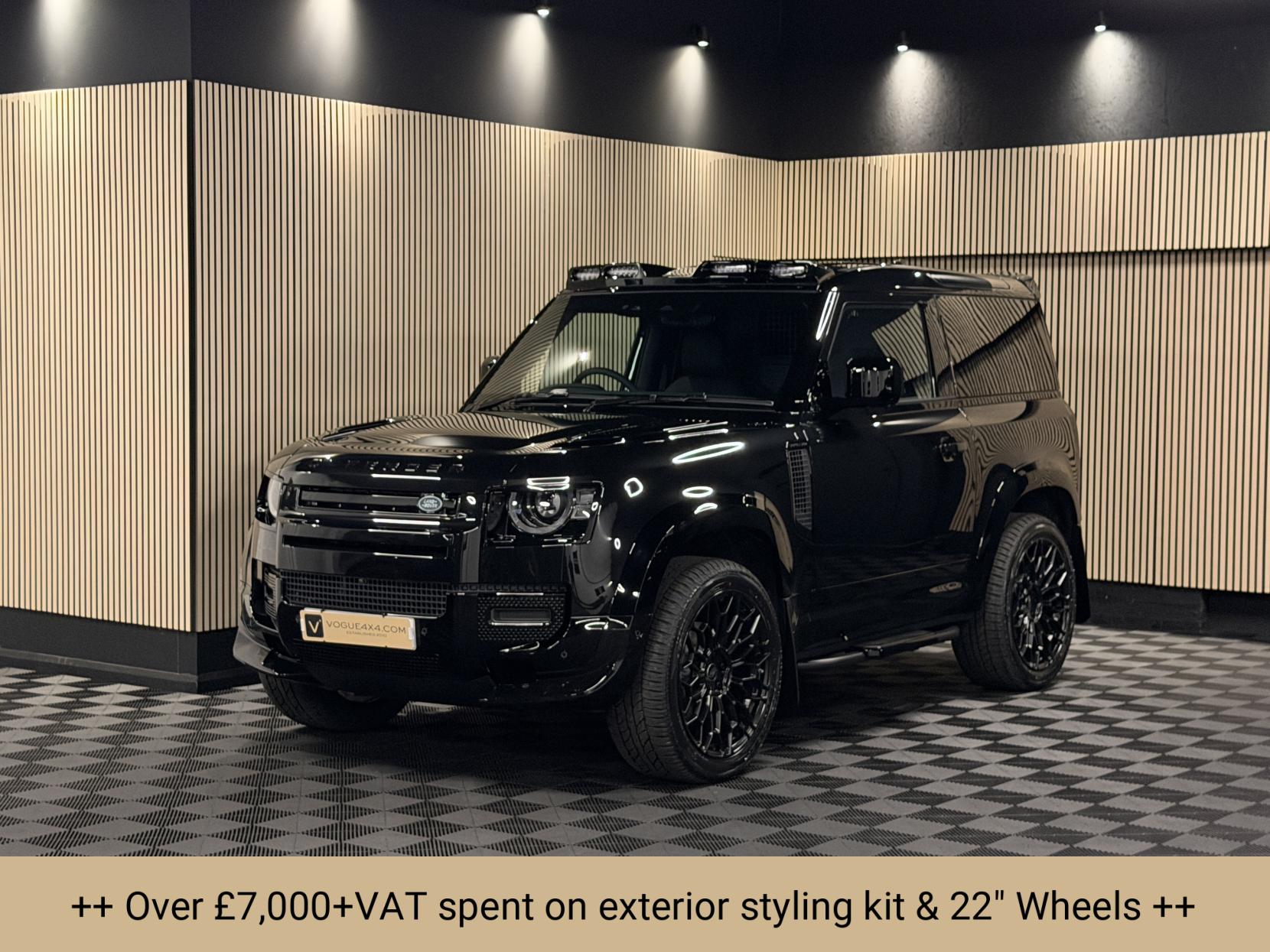 Land Rover Defender 90 3.0 D250 MHEV S Hard Top SUV 3dr Diesel Auto 4WD SWB Euro 6 (s/s) (249 ps)