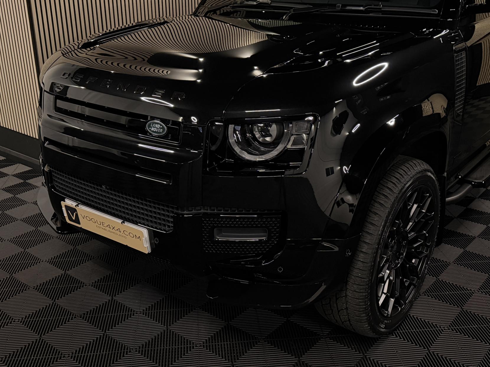 Land Rover Defender 90 3.0 D250 MHEV S Hard Top SUV 3dr Diesel Auto 4WD SWB Euro 6 (s/s) (249 ps)