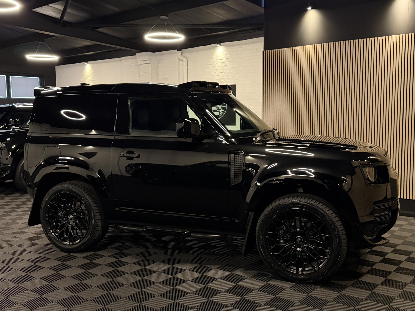 Land Rover Defender 90 3.0 D250 MHEV S Hard Top SUV 3dr Diesel Auto 4WD SWB Euro 6 (s/s) (249 ps)