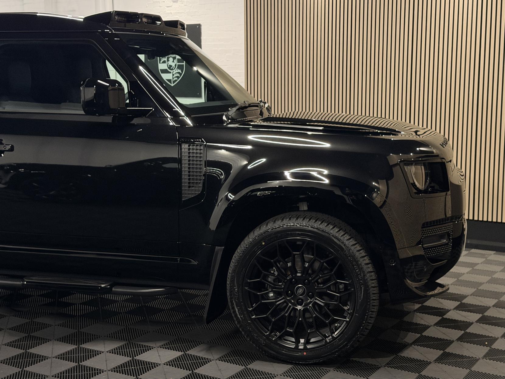 Land Rover Defender 90 3.0 D250 MHEV S Hard Top SUV 3dr Diesel Auto 4WD SWB Euro 6 (s/s) (249 ps)