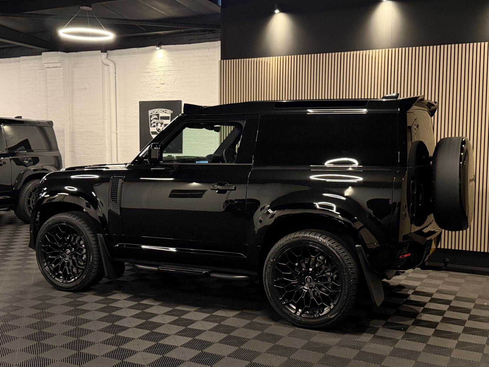 Land Rover Defender 90 3.0 D250 MHEV S Hard Top SUV 3dr Diesel Auto 4WD SWB Euro 6 (s/s) (249 ps)