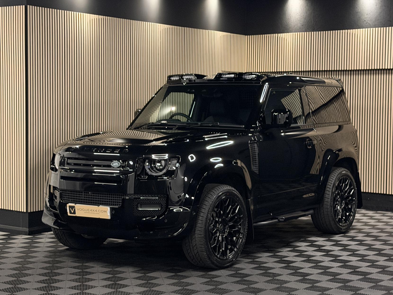 Land Rover Defender 90 3.0 D250 MHEV S Hard Top SUV 3dr Diesel Auto 4WD SWB Euro 6 (s/s) (249 ps)