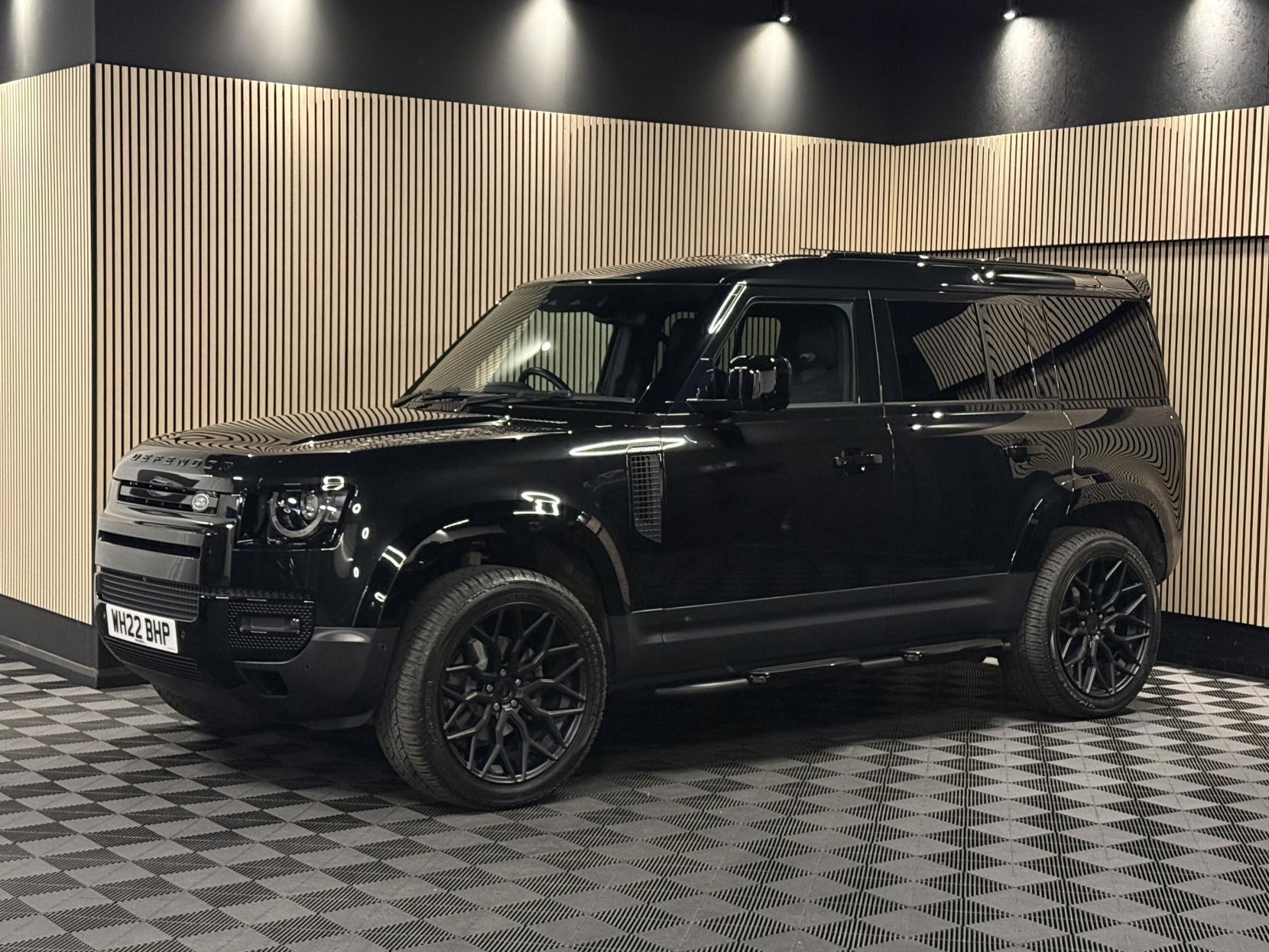 Land Rover Defender 110 3.0 D250 MHEV SE Hard Top SUV 5dr Diesel Auto 4WD MWB Euro 6 (s/s) (250 ps)
