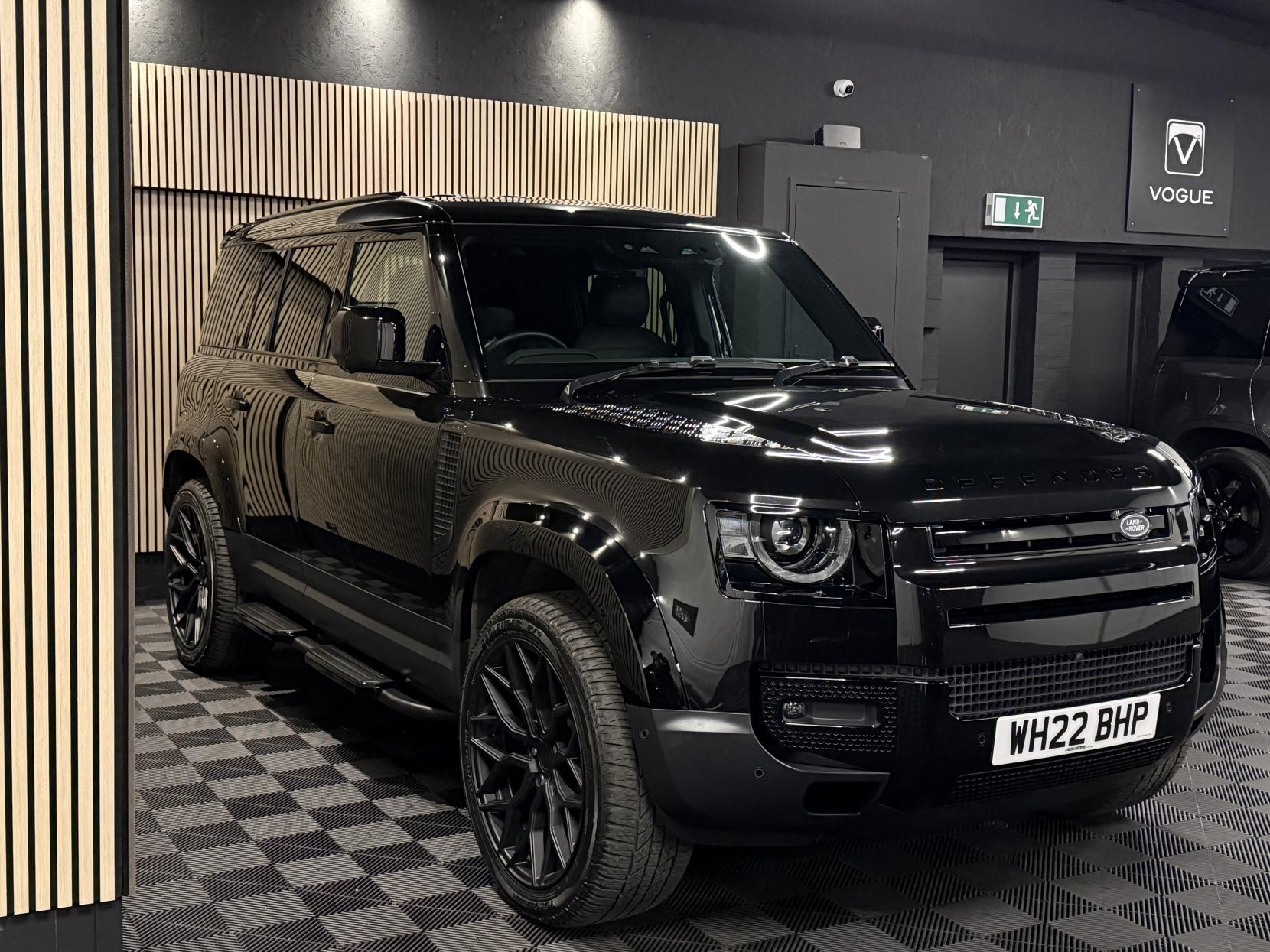 Land Rover Defender 110 3.0 D250 MHEV SE Hard Top SUV 5dr Diesel Auto 4WD MWB Euro 6 (s/s) (250 ps)