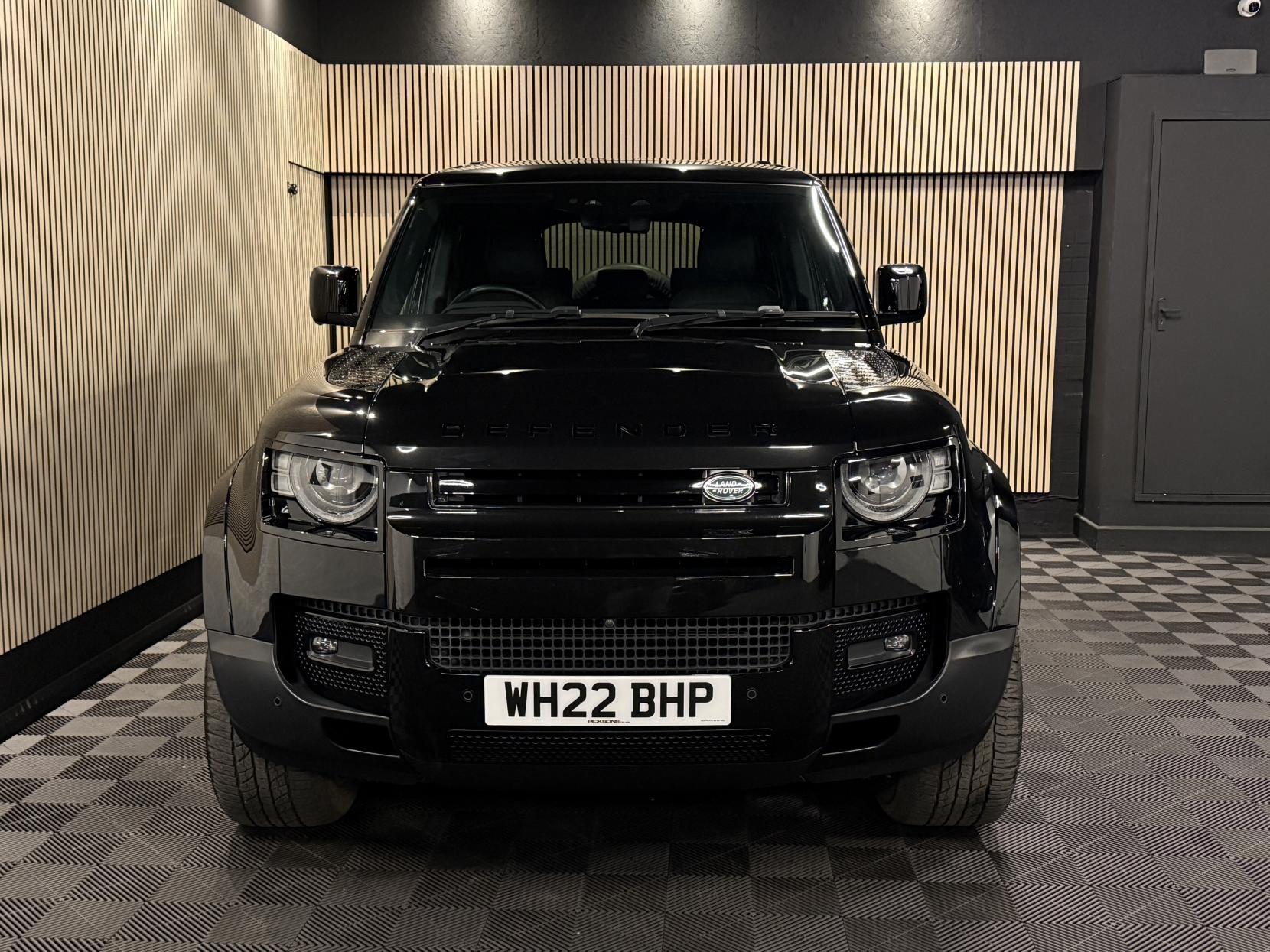 Land Rover Defender 110 3.0 D250 MHEV SE Hard Top SUV 5dr Diesel Auto 4WD MWB Euro 6 (s/s) (250 ps)