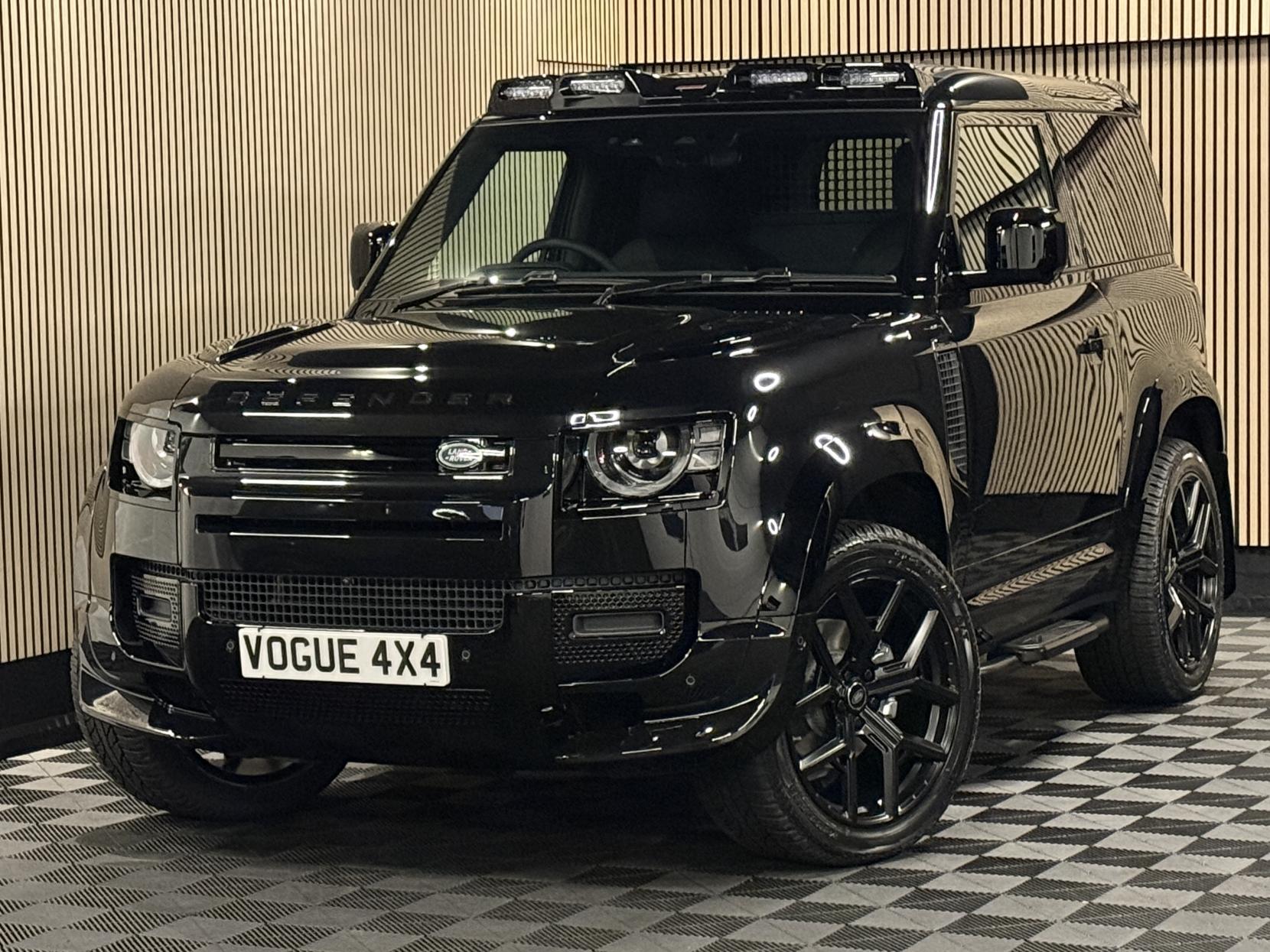 Land Rover Defender 90 3.0 D250 MHEV X-Dynamic SE Hard Top SUV 3dr Diesel Auto 4WD SWB Euro 6 (s/s) (249 ps)