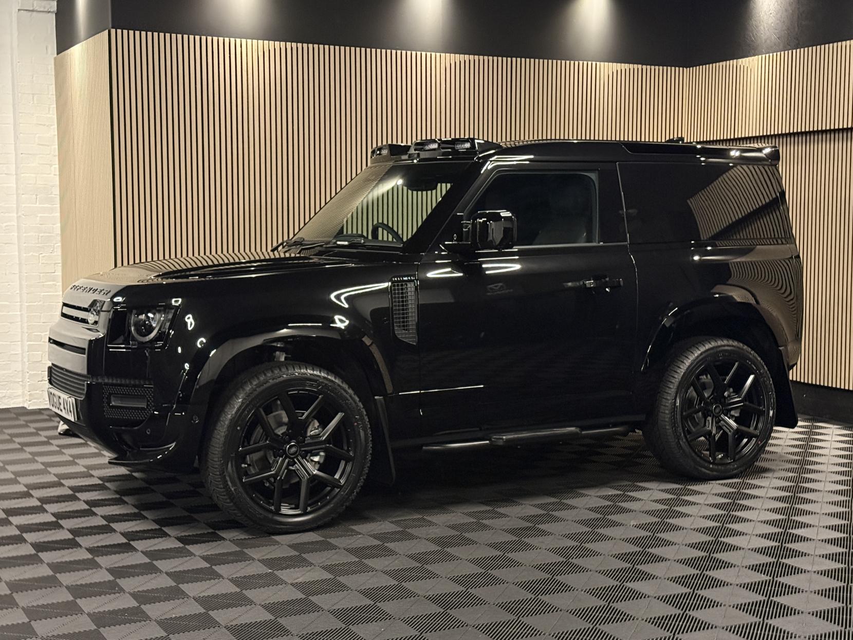 Land Rover Defender 90 3.0 D250 MHEV X-Dynamic SE Hard Top SUV 3dr Diesel Auto 4WD SWB Euro 6 (s/s) (249 ps)