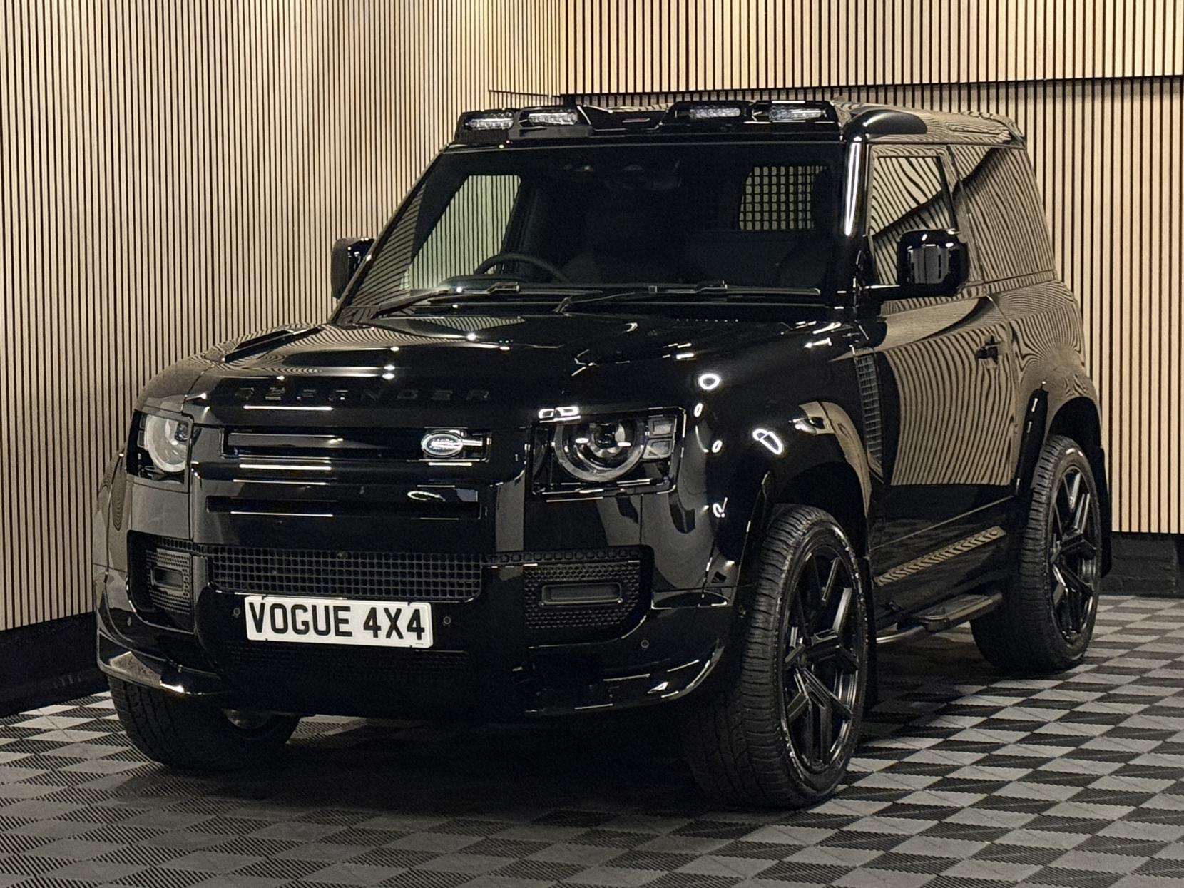 Land Rover Defender 90 3.0 D250 MHEV X-Dynamic SE Hard Top SUV 3dr Diesel Auto 4WD SWB Euro 6 (s/s) (249 ps)