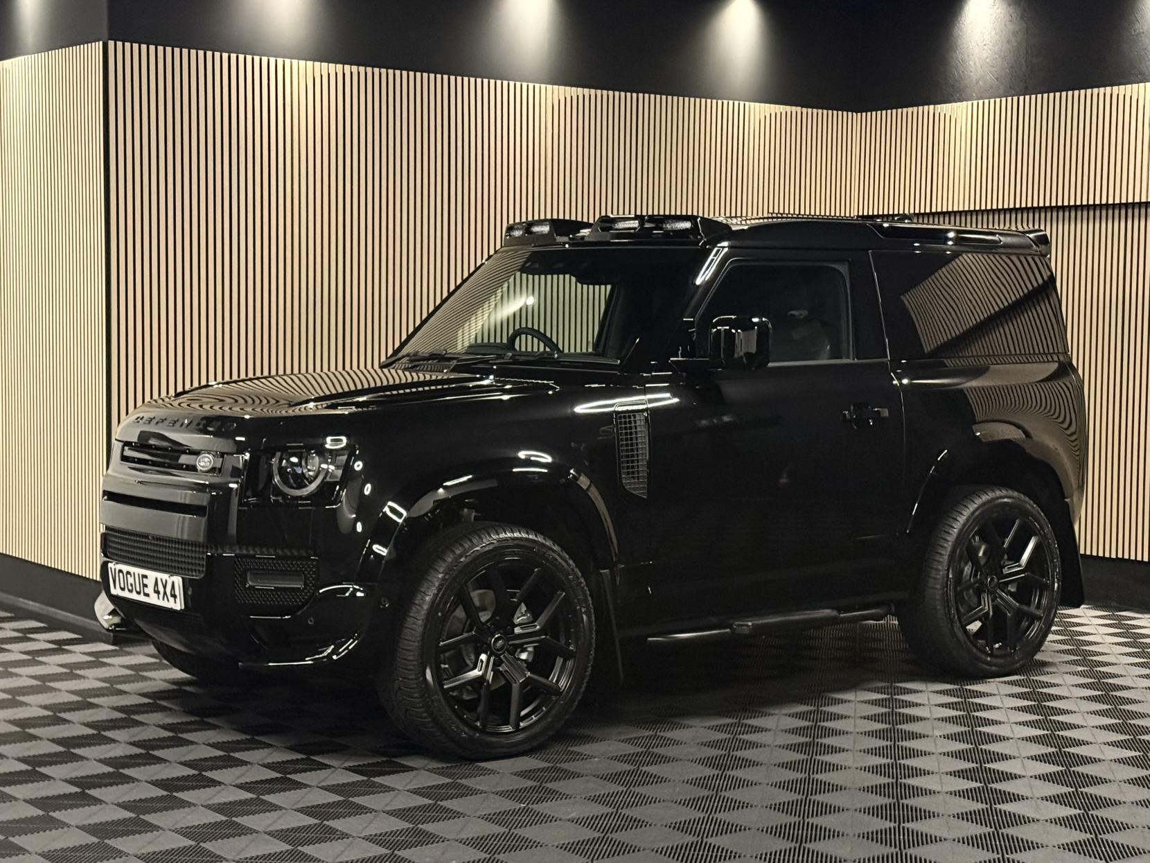 Land Rover Defender 90 3.0 D250 MHEV X-Dynamic SE Hard Top SUV 3dr Diesel Auto 4WD SWB Euro 6 (s/s) (249 ps)