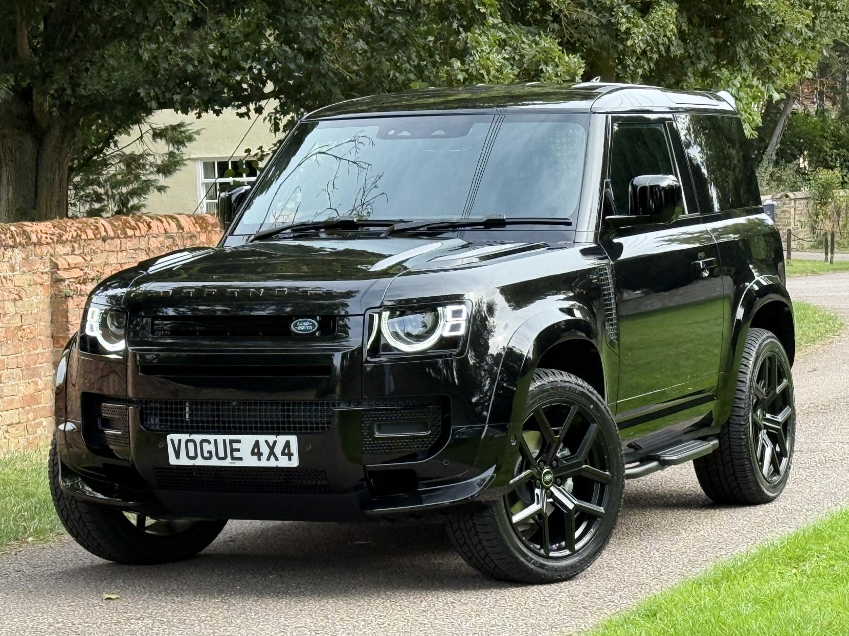 Land Rover Defender 90 3.0 D250 MHEV S Hard Top SUV 3dr Diesel Auto 4WD SWB Euro 6 (s/s) (249 ps)