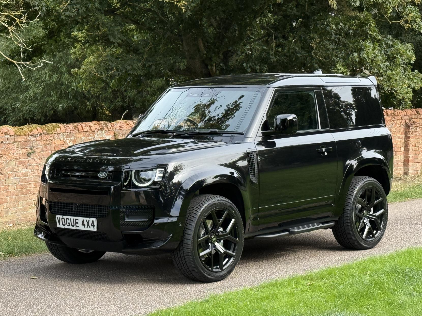 Land Rover Defender 90 3.0 D250 MHEV S Hard Top SUV 3dr Diesel Auto 4WD SWB Euro 6 (s/s) (249 ps)