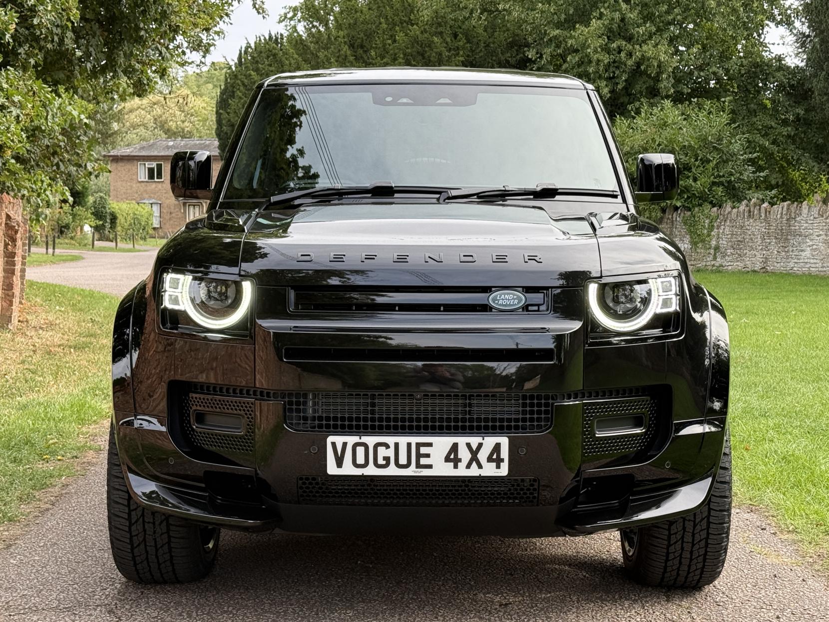 Land Rover Defender 90 3.0 D250 MHEV S Hard Top SUV 3dr Diesel Auto 4WD SWB Euro 6 (s/s) (249 ps)