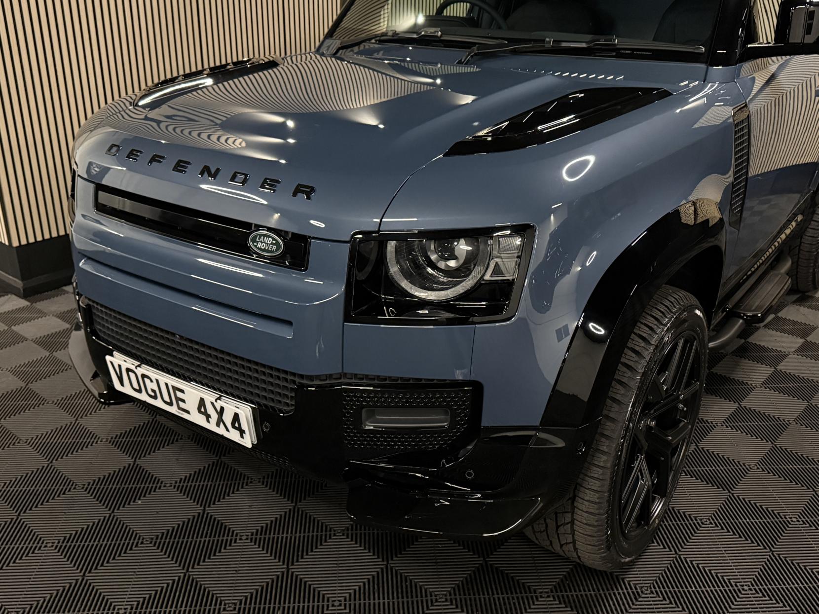 Land Rover Defender 90 3.0 D250 MHEV S Hard Top SUV 3dr Diesel Auto 4WD SWB Euro 6 (s/s) (250 ps)