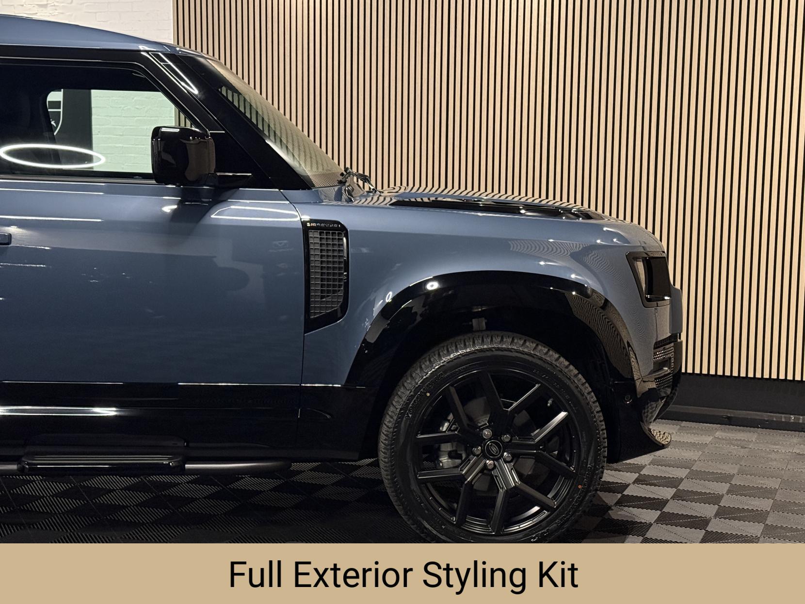 Land Rover Defender 90 3.0 D250 MHEV S Hard Top SUV 3dr Diesel Auto 4WD SWB Euro 6 (s/s) (250 ps)