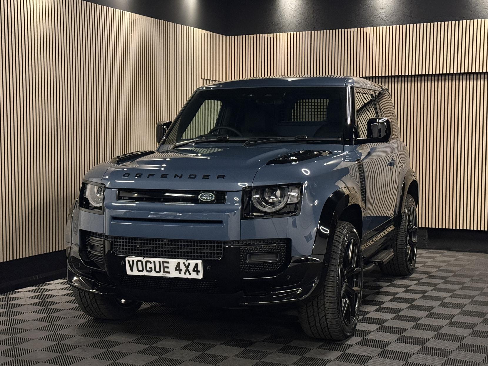 Land Rover Defender 90 3.0 D250 MHEV S Hard Top SUV 3dr Diesel Auto 4WD SWB Euro 6 (s/s) (250 ps)