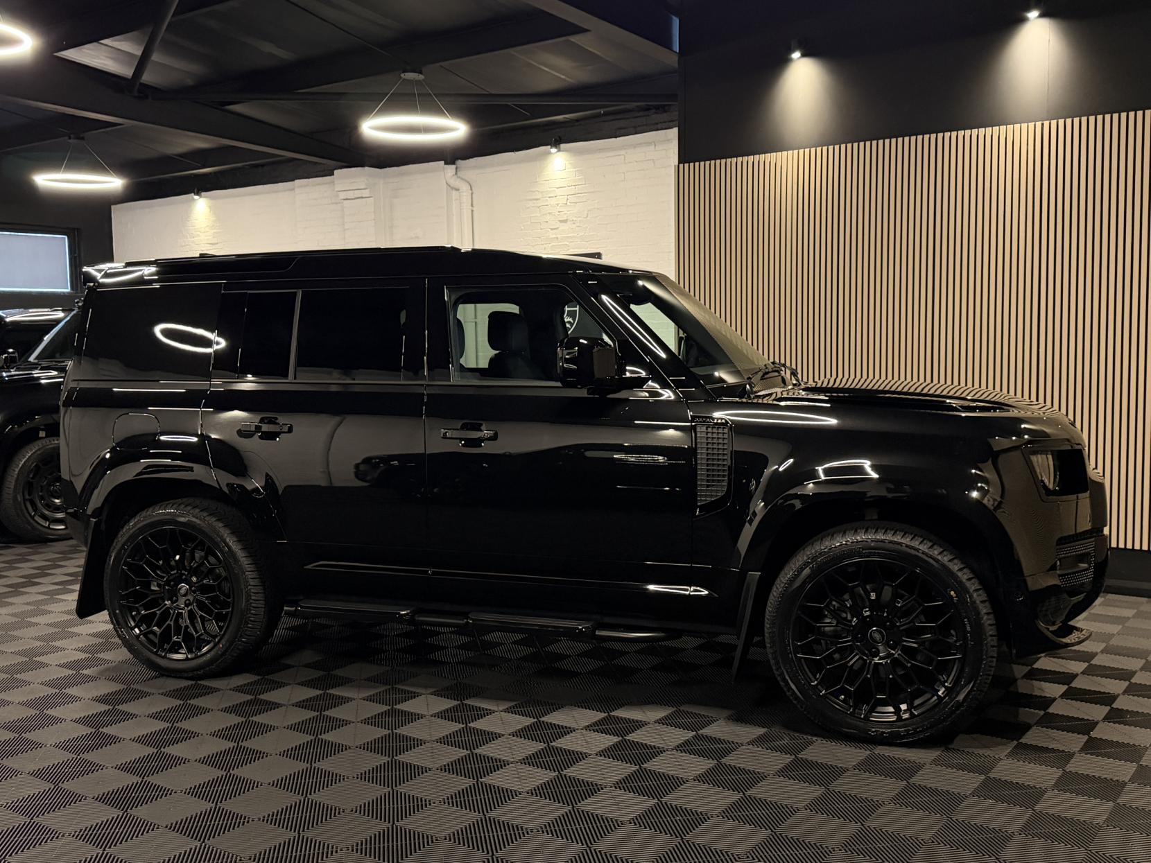 Land Rover Defender 110 3.0 D250 MHEV X-Dynamic HSE Hard Top SUV 5dr Diesel Auto 4WD MWB Euro 6 (s/s) (250 ps)