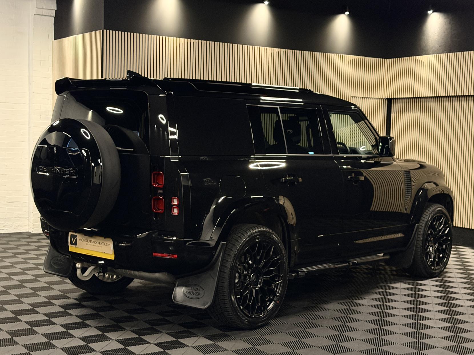 Land Rover Defender 110 3.0 D250 MHEV X-Dynamic HSE Hard Top SUV 5dr Diesel Auto 4WD MWB Euro 6 (s/s) (250 ps)