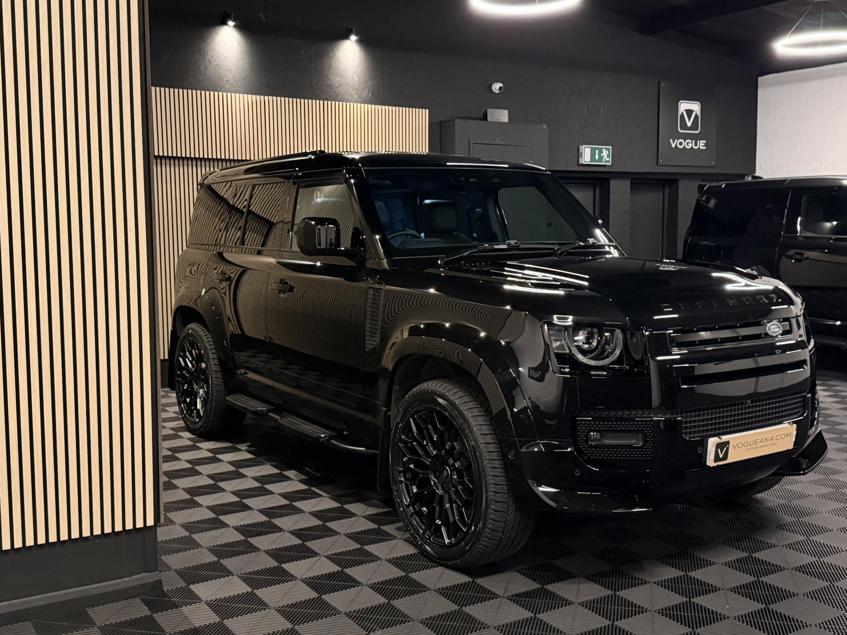 Land Rover Defender 110 3.0 D250 MHEV X-Dynamic HSE Hard Top SUV 5dr Diesel Auto 4WD MWB Euro 6 (s/s) (250 ps)
