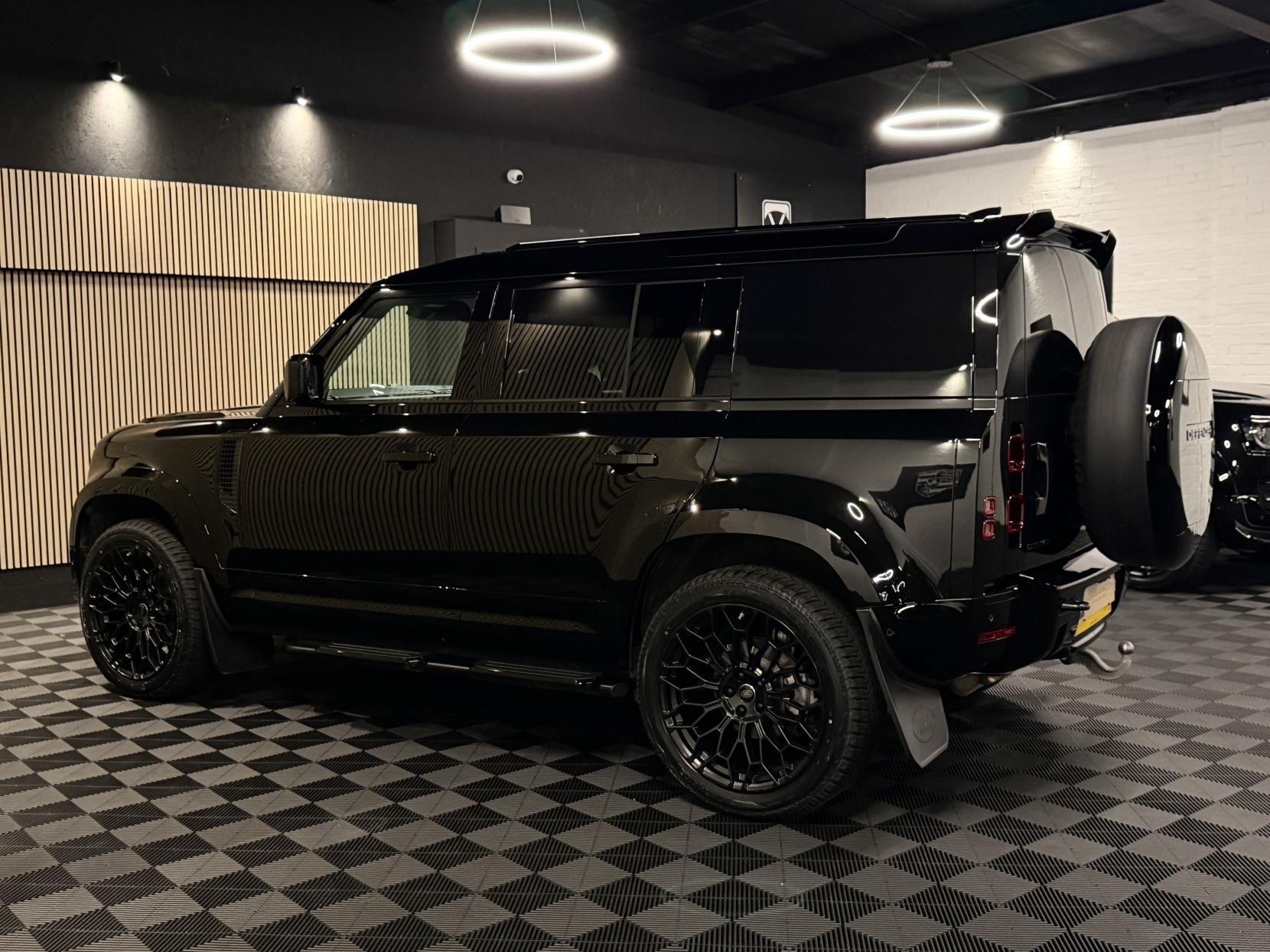 Land Rover Defender 110 3.0 D250 MHEV X-Dynamic HSE Hard Top SUV 5dr Diesel Auto 4WD MWB Euro 6 (s/s) (250 ps)