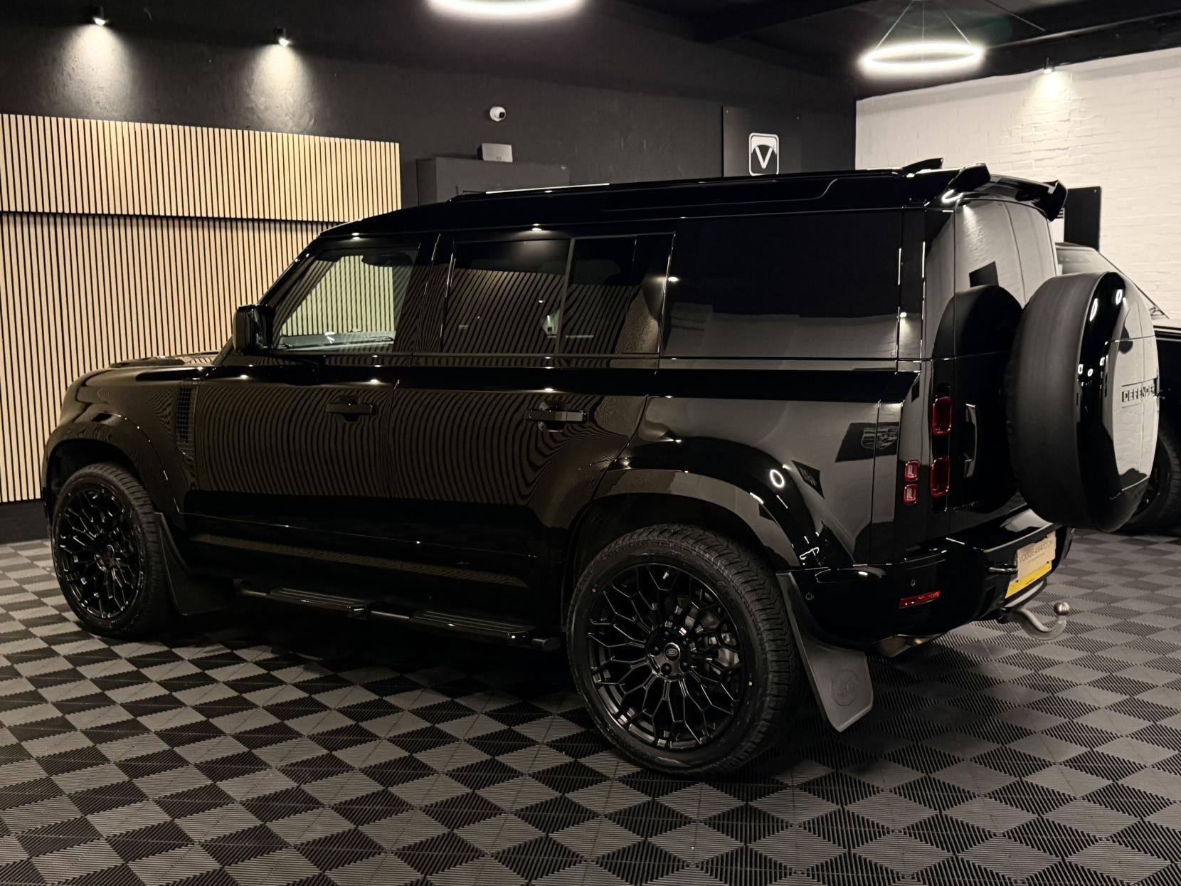 Land Rover Defender 110 3.0 D250 MHEV X-Dynamic HSE Hard Top SUV 5dr Diesel Auto 4WD MWB Euro 6 (s/s) (250 ps)