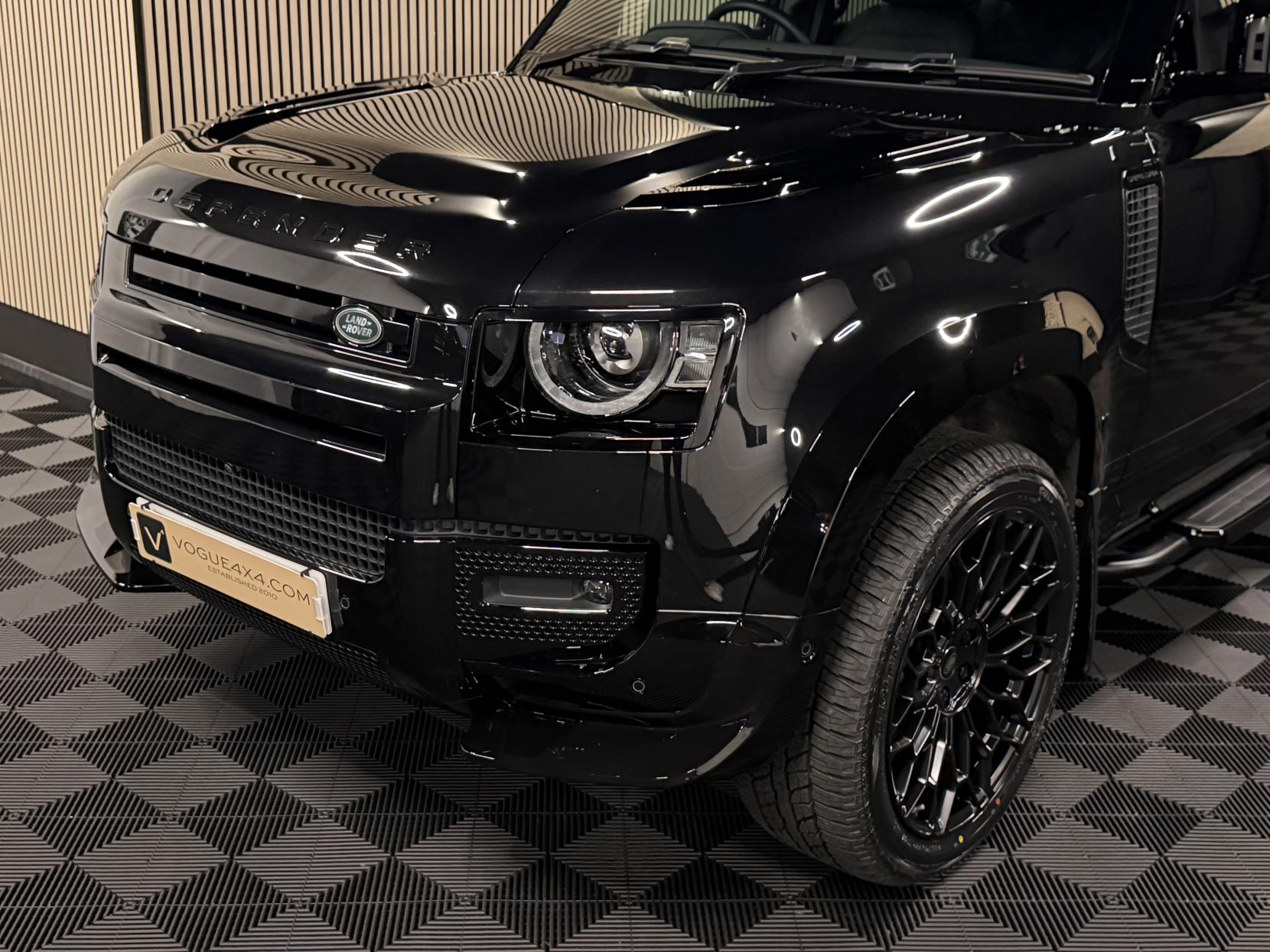 Land Rover Defender 110 3.0 D250 MHEV X-Dynamic HSE Hard Top SUV 5dr Diesel Auto 4WD MWB Euro 6 (s/s) (250 ps)