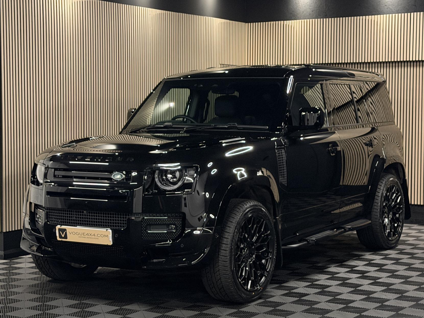 Land Rover Defender 110 3.0 D250 MHEV X-Dynamic HSE Hard Top SUV 5dr Diesel Auto 4WD MWB Euro 6 (s/s) (250 ps)