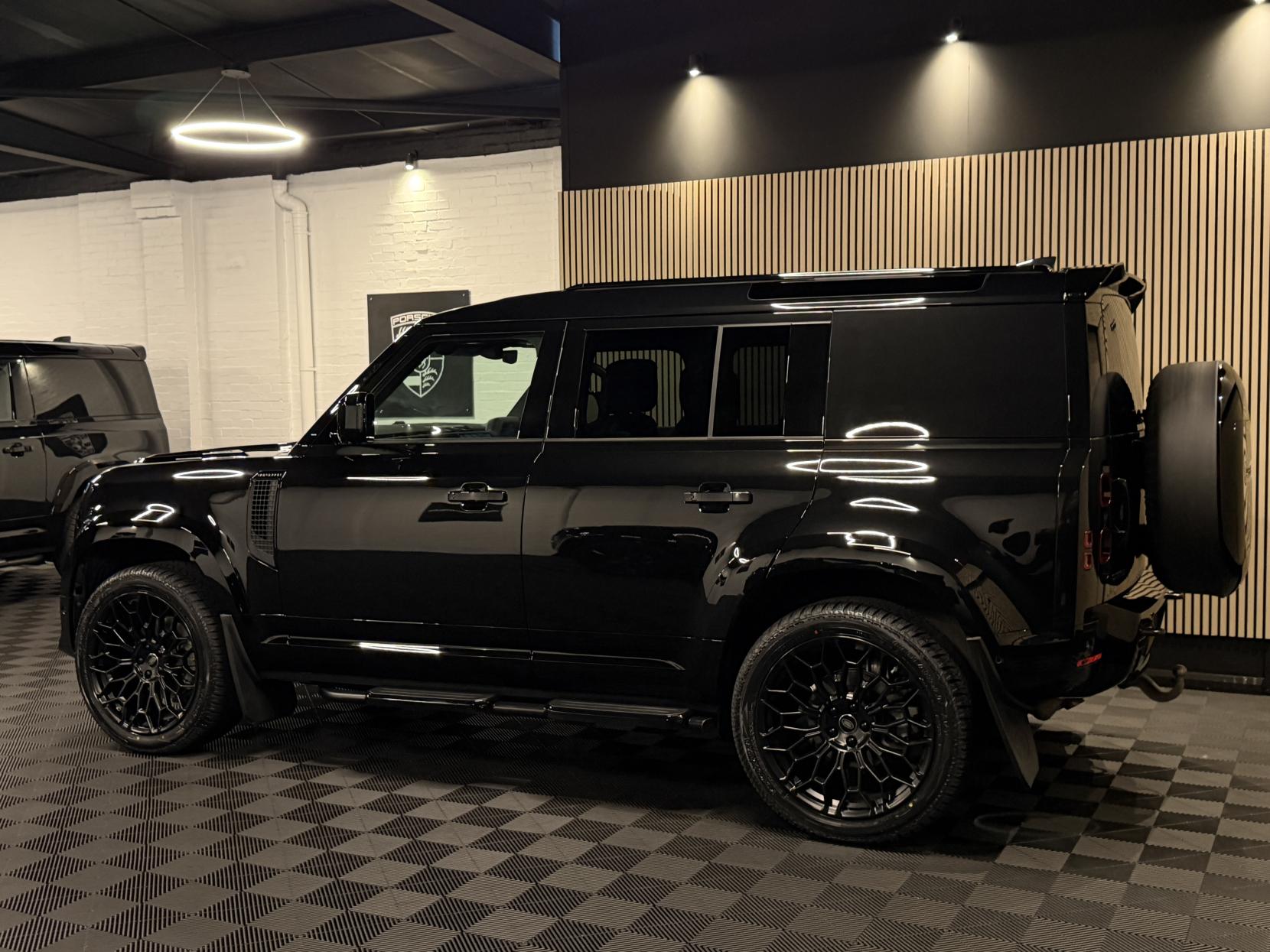 Land Rover Defender 110 3.0 D250 MHEV X-Dynamic HSE Hard Top SUV 5dr Diesel Auto 4WD MWB Euro 6 (s/s) (250 ps)