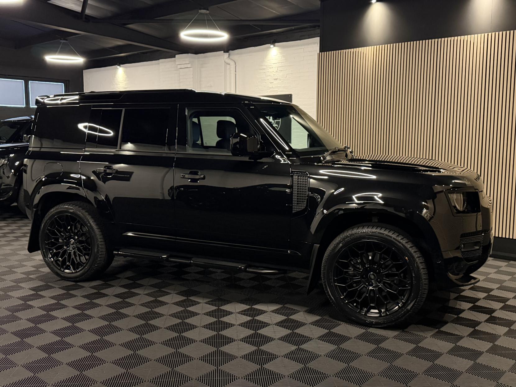 Land Rover Defender 110 3.0 D250 MHEV X-Dynamic HSE Hard Top SUV 5dr Diesel Auto 4WD MWB Euro 6 (s/s) (250 ps)