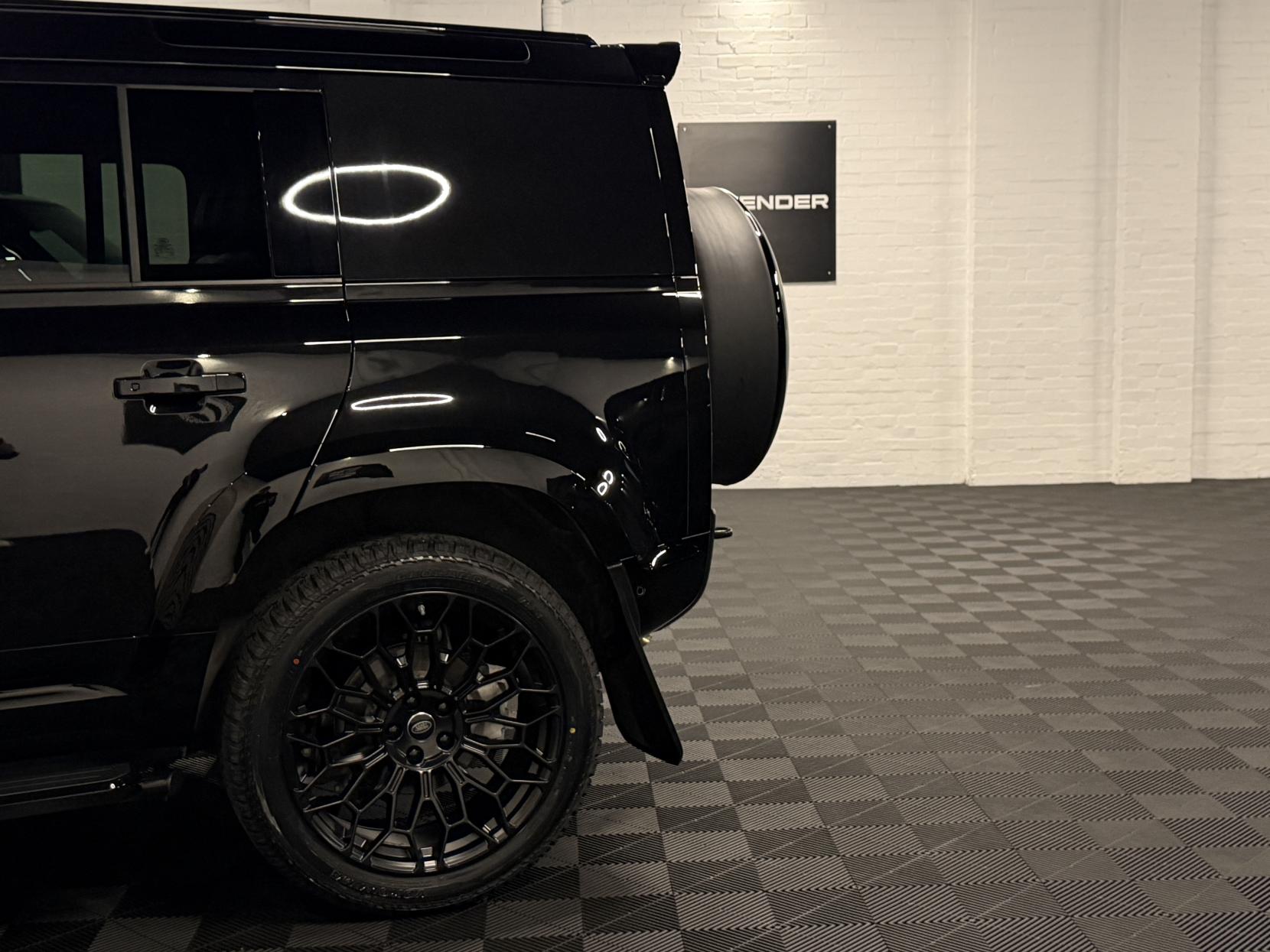 Land Rover Defender 110 3.0 D250 MHEV X-Dynamic HSE Hard Top SUV 5dr Diesel Auto 4WD MWB Euro 6 (s/s) (250 ps)