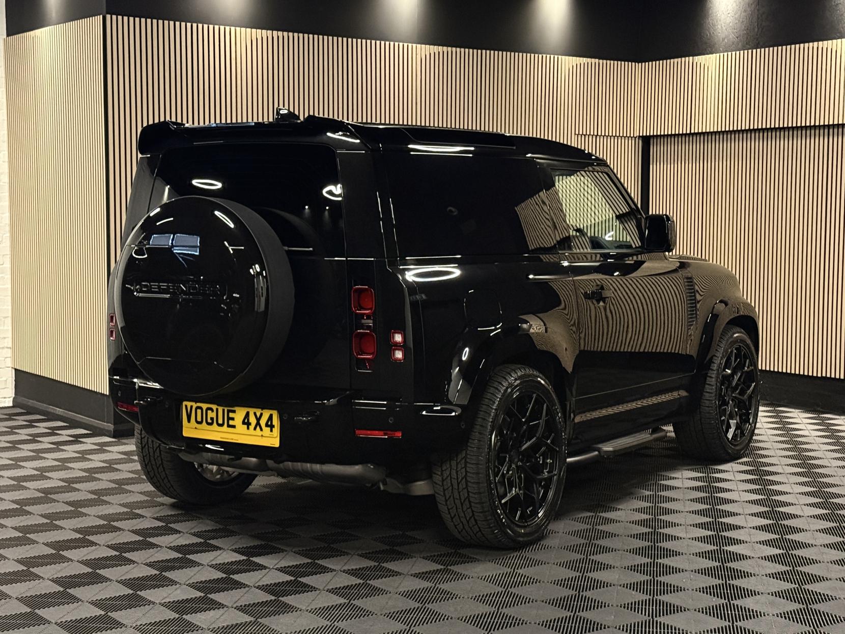 Land Rover Defender 90 3.0 D350 MHEV X-Dynamic HSE Hard Top SUV 3dr Diesel Auto 4WD SWB Euro 6 (s/s) (350 ps)