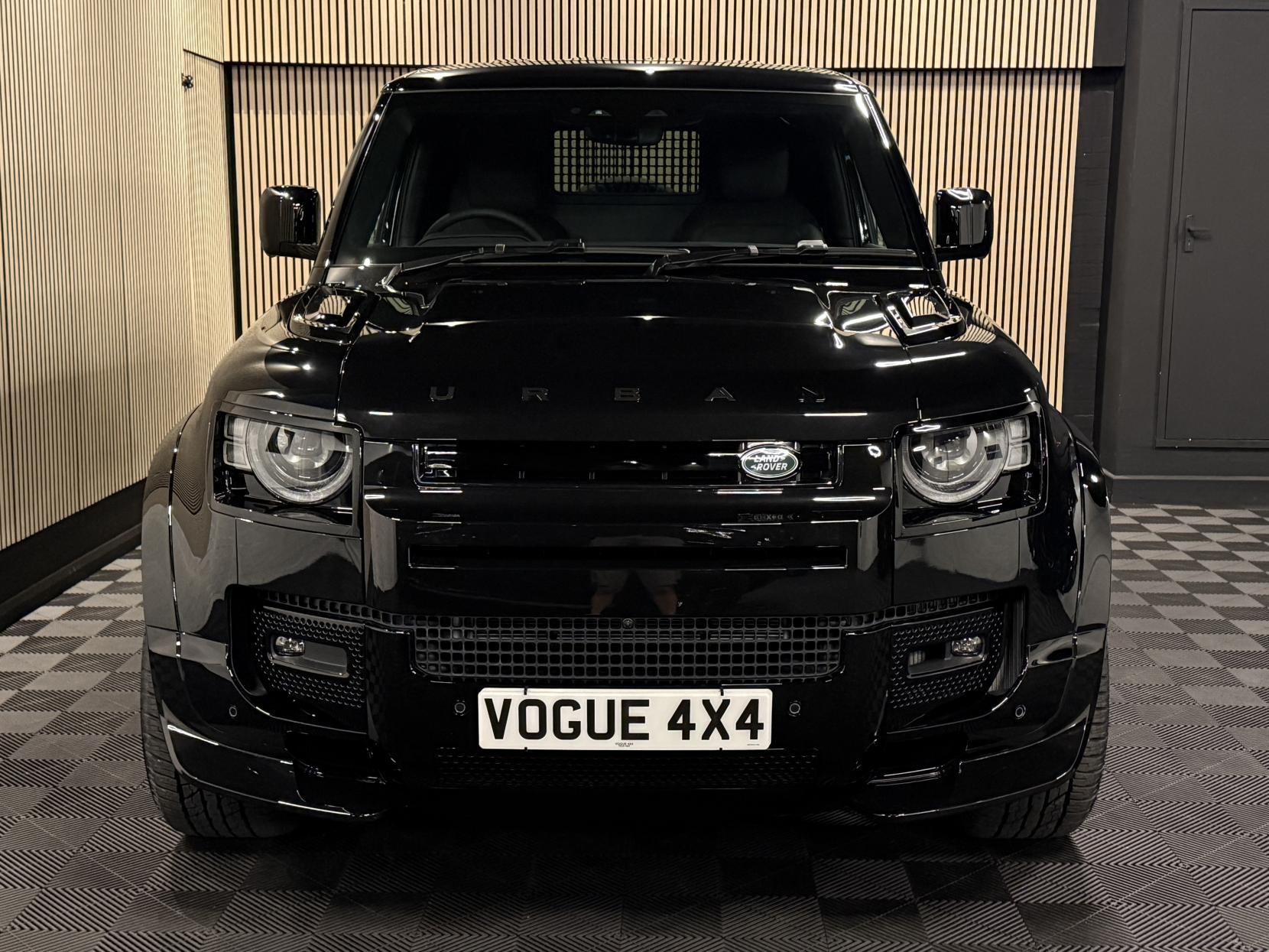 Land Rover Defender 90 3.0 D350 MHEV X-Dynamic HSE Hard Top SUV 3dr Diesel Auto 4WD SWB Euro 6 (s/s) (350 ps)