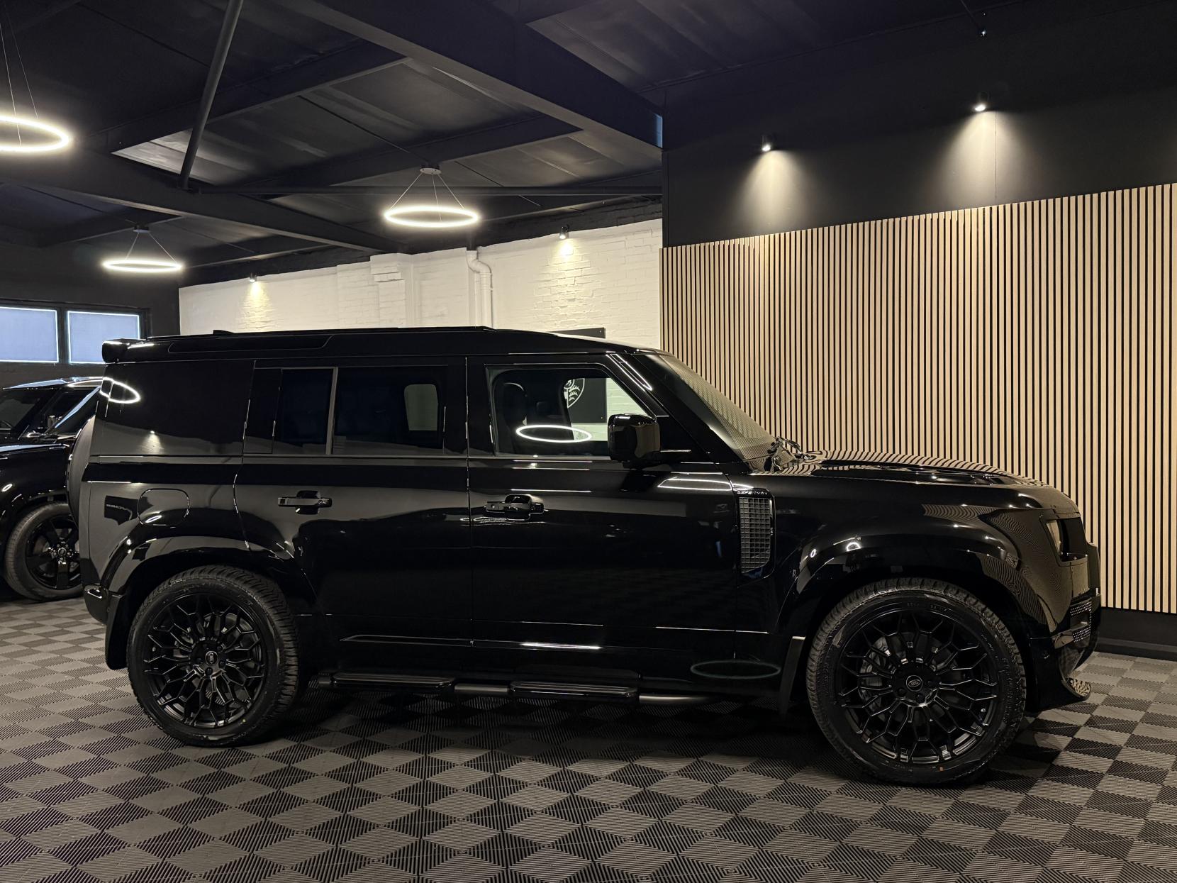 Land Rover Defender 110 3.0 D350 MHEV X-Dynamic HSE Hard Top SUV 5dr Diesel Auto 4WD MWB Euro 6 (s/s) (350 ps)