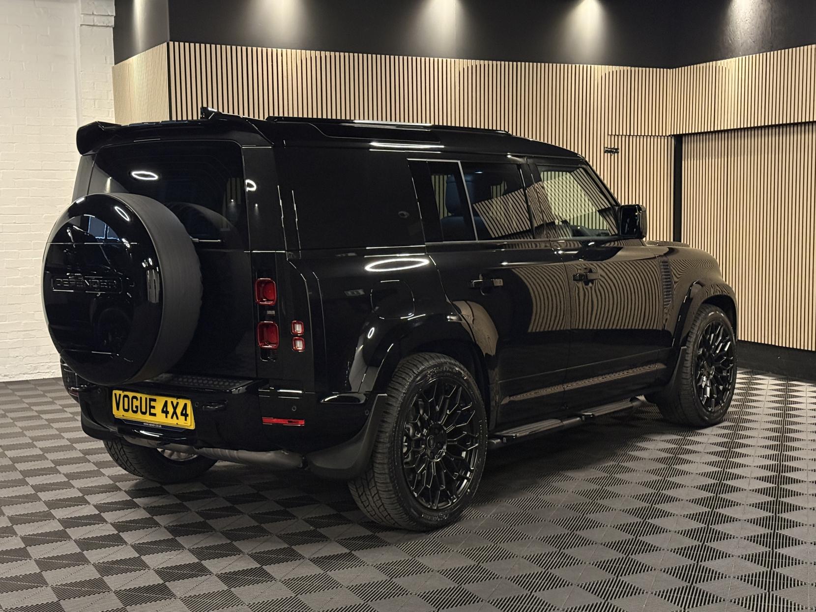 Land Rover Defender 110 3.0 D350 MHEV X-Dynamic HSE Hard Top SUV 5dr Diesel Auto 4WD MWB Euro 6 (s/s) (350 ps)
