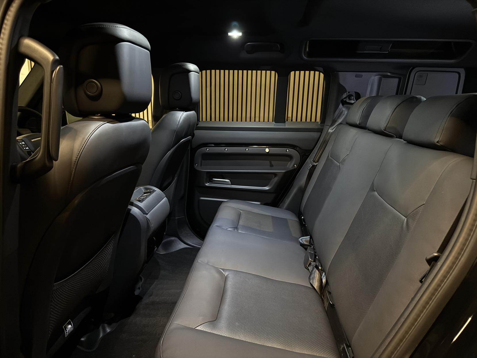 Land Rover Defender 110 3.0 D350 MHEV X-Dynamic HSE Hard Top SUV 5dr Diesel Auto 4WD MWB Euro 6 (s/s) (350 ps)