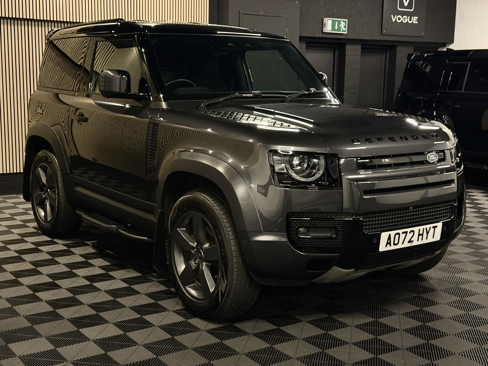 Land Rover Defender 90 3.0 D250 MHEV Hard Top SUV 3dr Diesel Auto 4WD SWB Euro 6 (s/s) (250 ps)