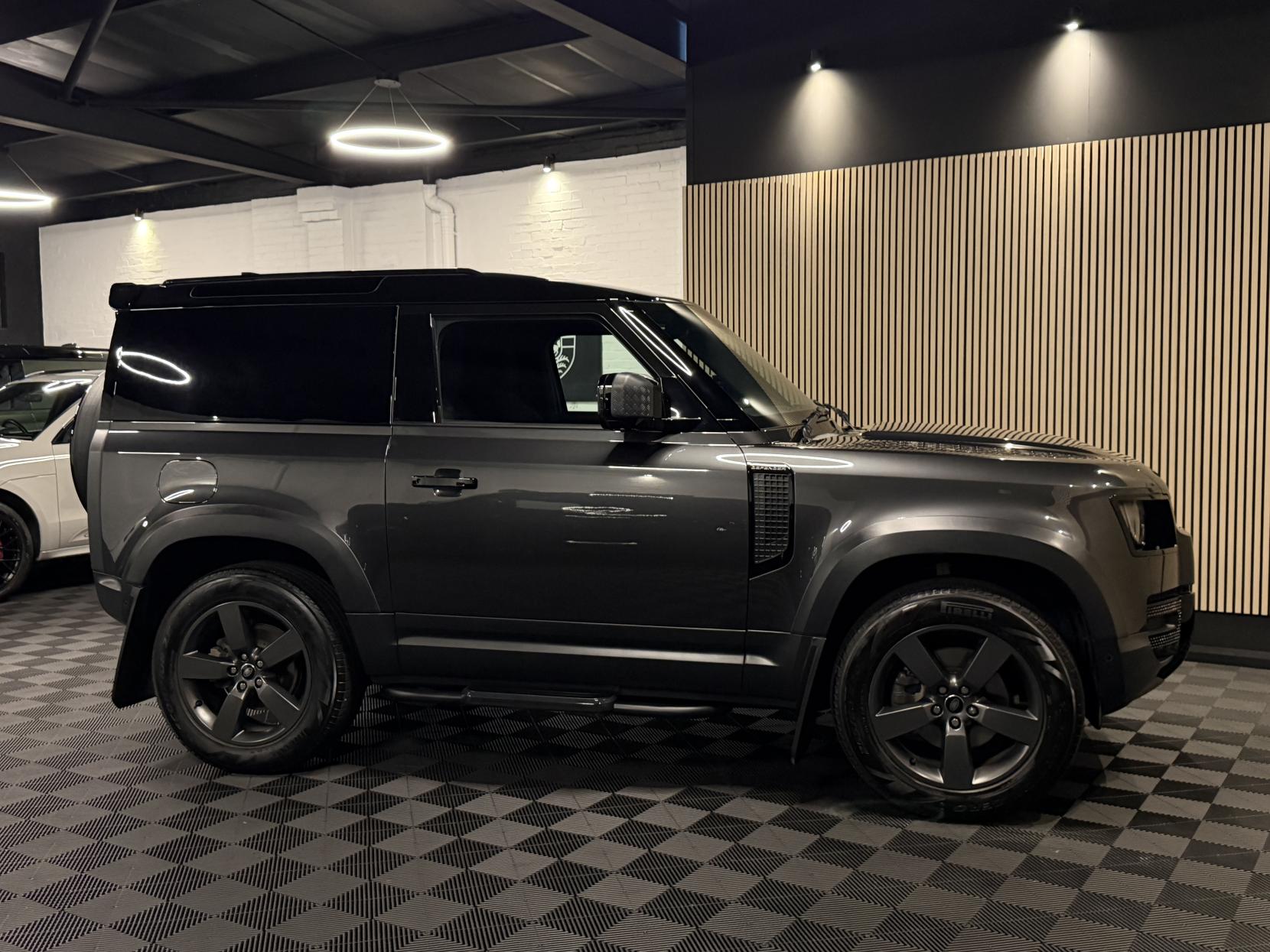 Land Rover Defender 90 3.0 D250 MHEV Hard Top SUV 3dr Diesel Auto 4WD SWB Euro 6 (s/s) (250 ps)