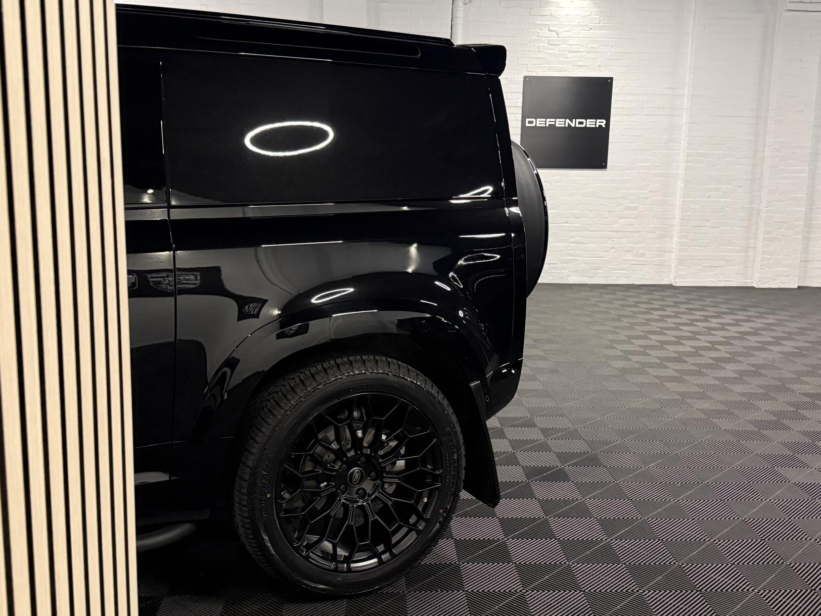 Land Rover Defender 90 3.0 D250 MHEV X-Dynamic HSE Hard Top SUV 3dr Diesel Auto 4WD SWB Euro 6 (s/s) (250 ps)