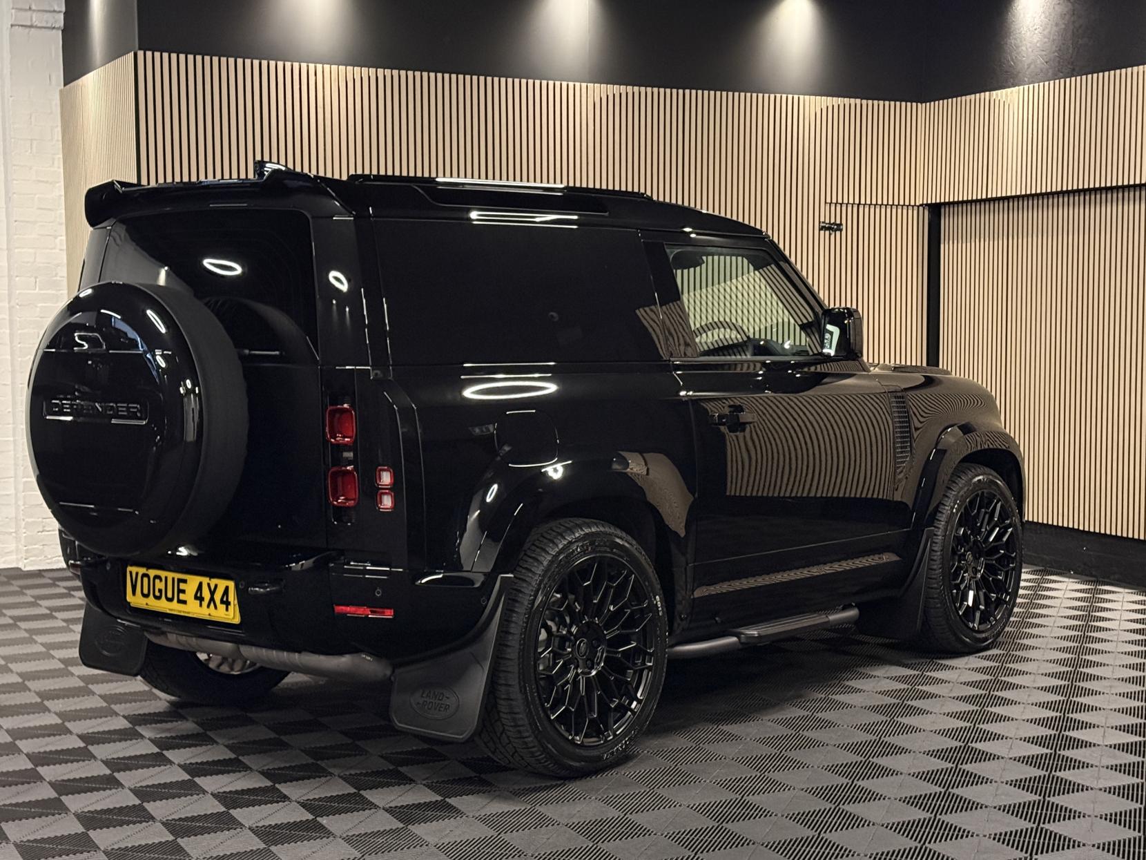Land Rover Defender 90 3.0 D250 MHEV X-Dynamic HSE Hard Top SUV 3dr Diesel Auto 4WD SWB Euro 6 (s/s) (250 ps)
